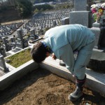 橿原市営香久山墓園で新規墓石建立工事を着手しました。